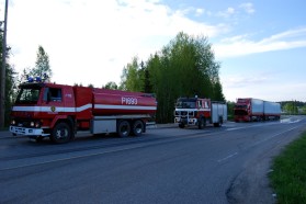 Rekan moottori syttyi Häijäässä
