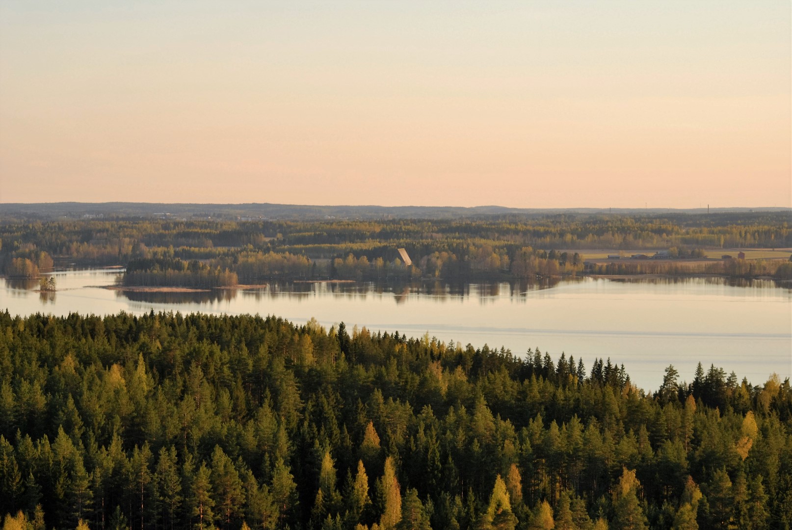 Pirunvuori kevät