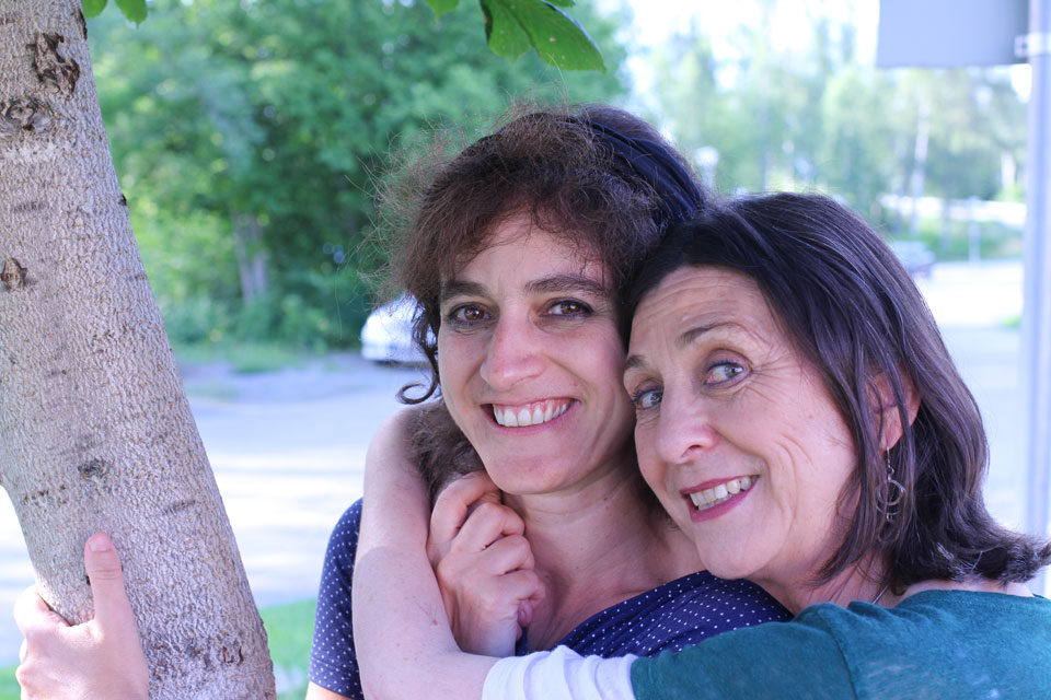 Corina Marti, Evelyn Tubb