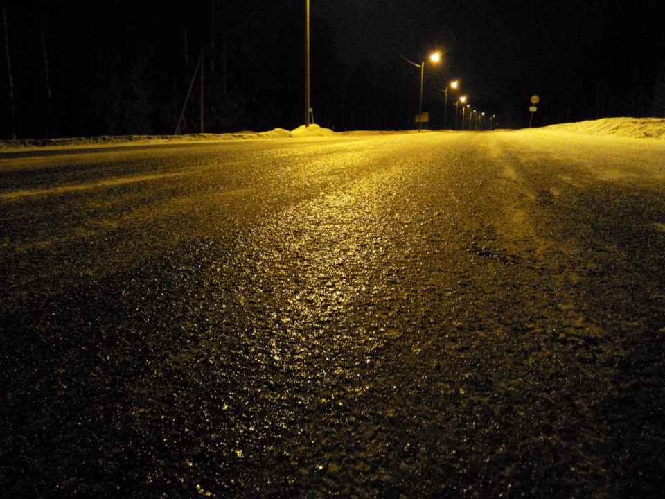 Jää, tie