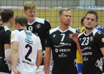Mikko Esko, Sakari Mäkinen