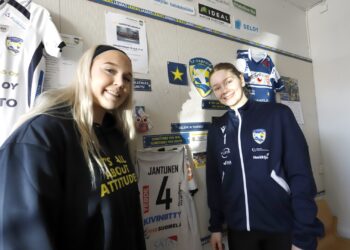 Jovana Biberdžić, Linnea Kuusel