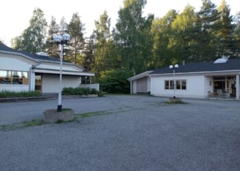 Keikyän seurakuntatalo ja virastotalo
